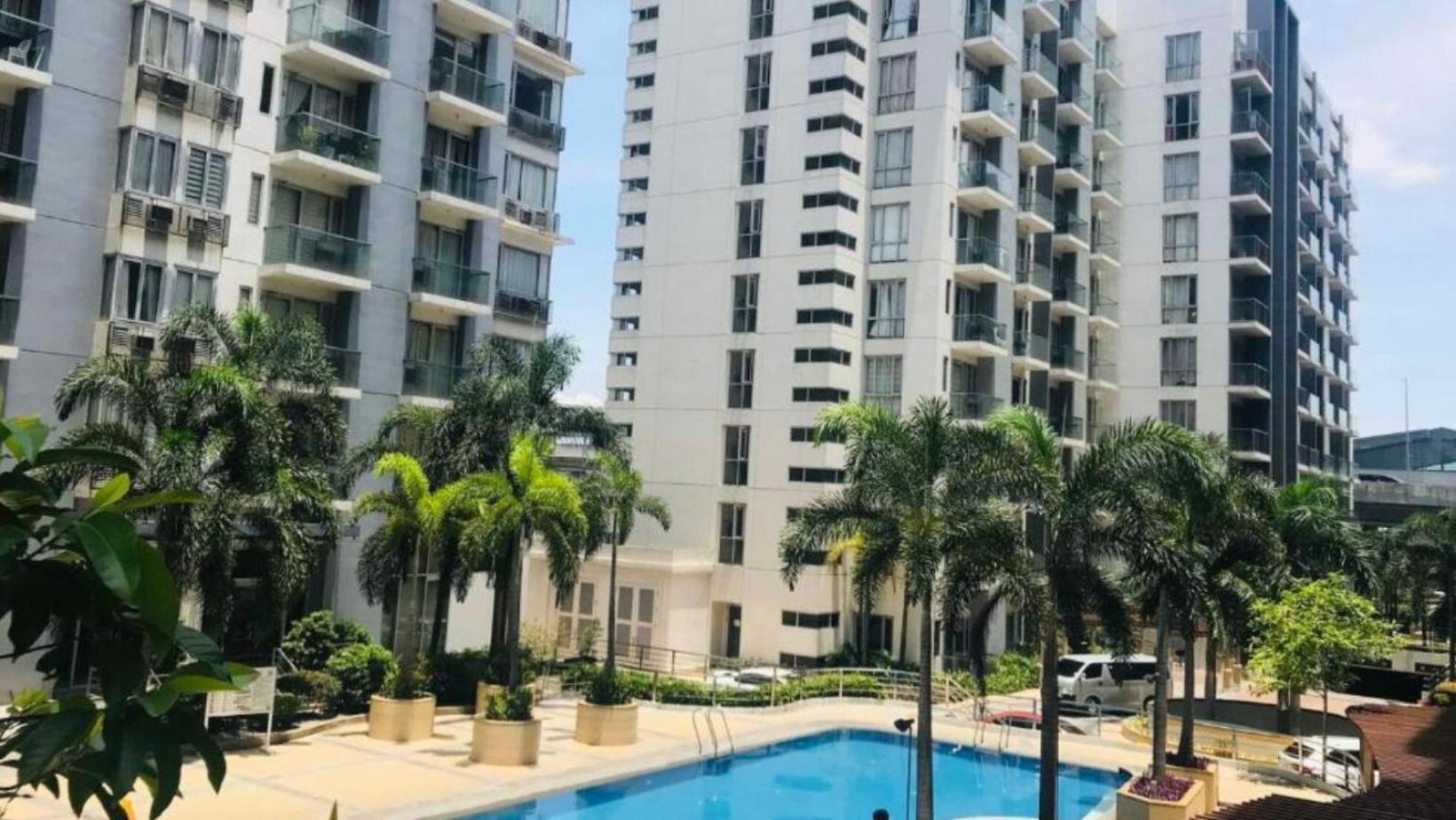 One Palm Tree Villas Condominium - Studio 10O With Balcony - Across Terminal 3 Airport Manila Kültér fotó
