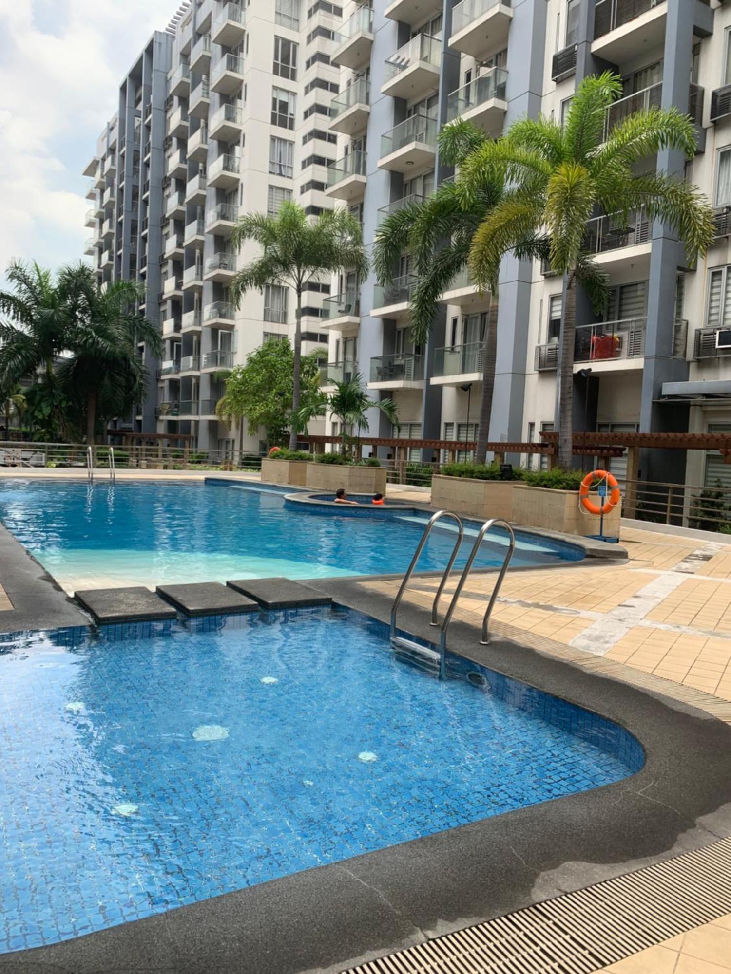 One Palm Tree Villas Condominium - Studio 10O With Balcony - Across Terminal 3 Airport Manila Kültér fotó